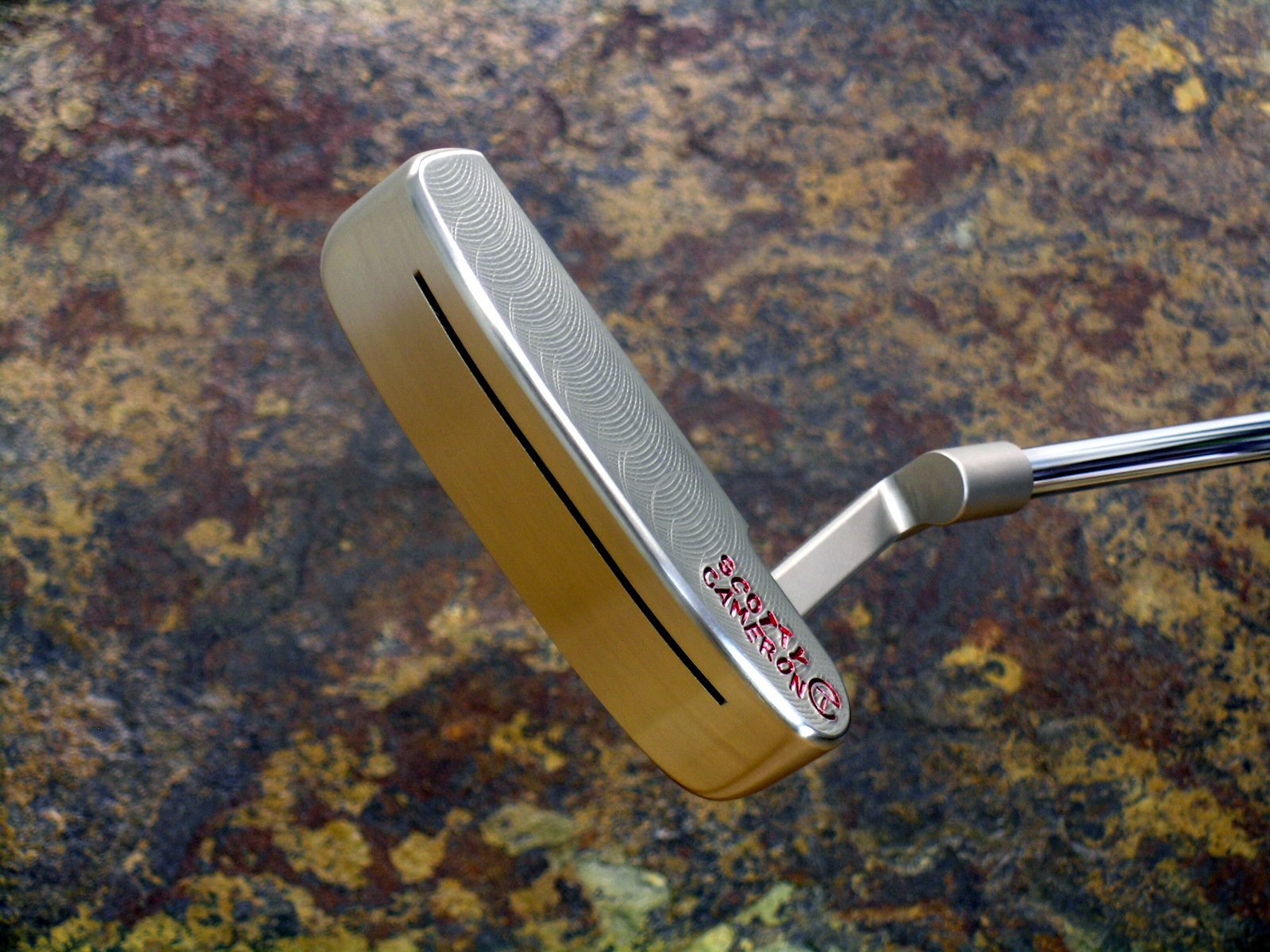 http://media.scottycameron.com/images/authentication/putters/A005133b.JPG