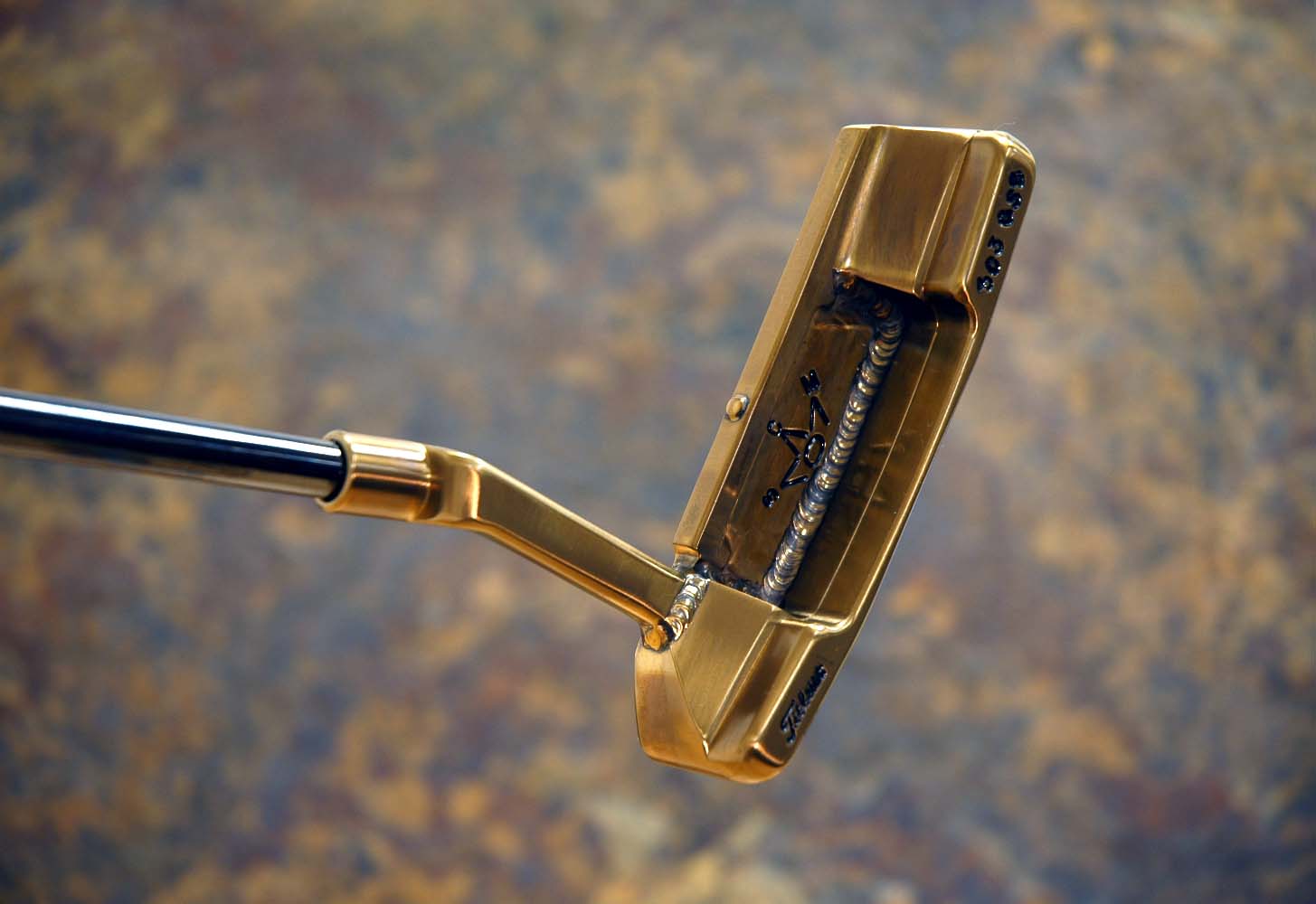 A010518, back