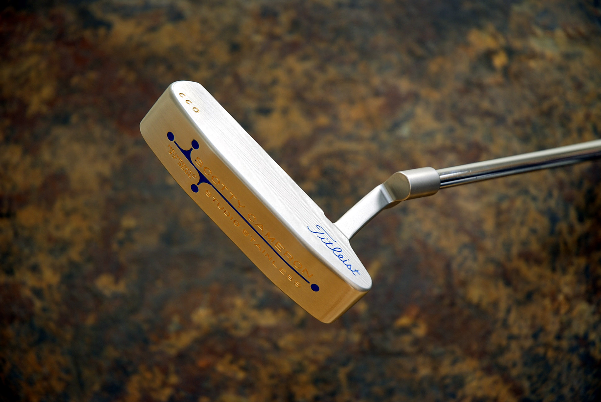 A012648, face